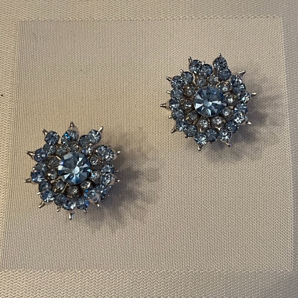 Vintage scatter pins - Picture 3 of 3